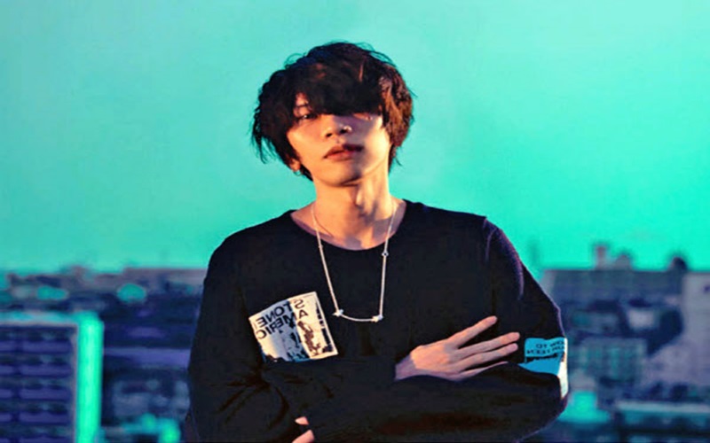 米津玄師の音楽とその魅力を徹底解剖：唯一無二のアーティストとしての存在感