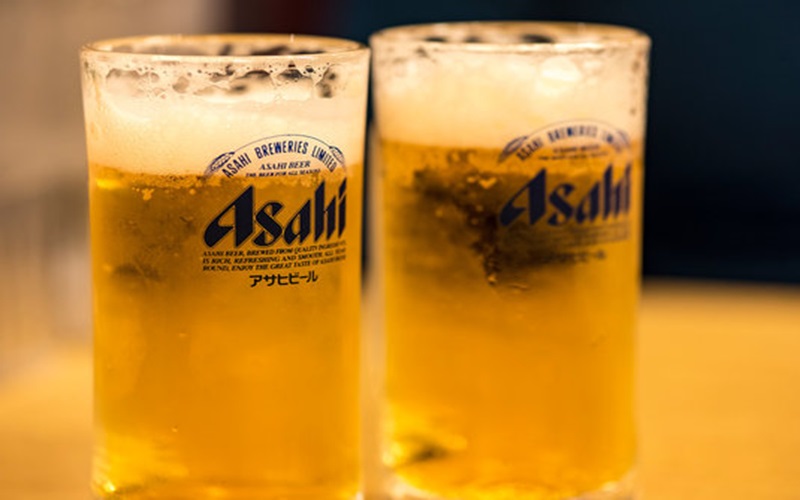 アサヒビール：その歴史と美味しさの秘密を探る